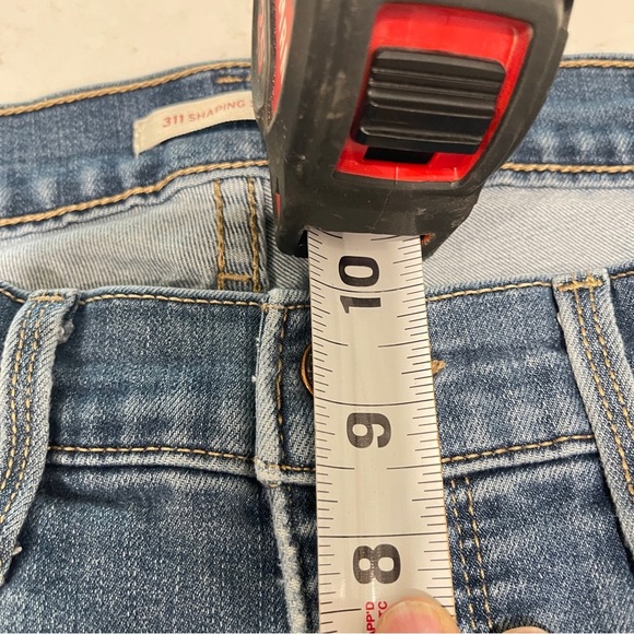 Women’s Levi’s 311 Shaping Skinny Jeans. Size 30x30 - Picture 11 of 11